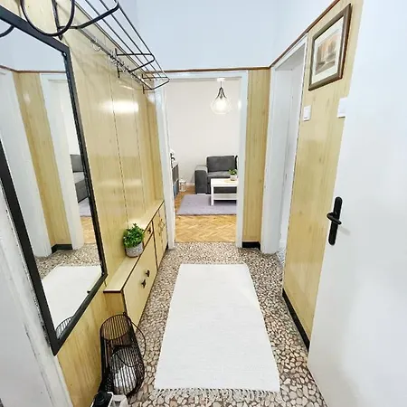 아파트 Holiday Home *