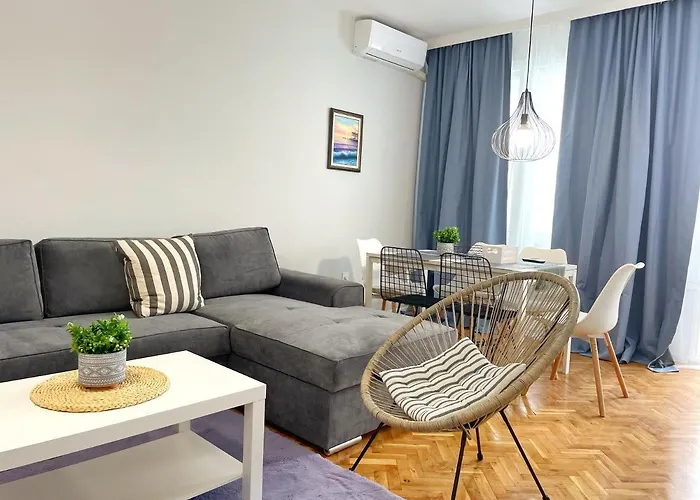 Apartment Holiday Home Burgas City